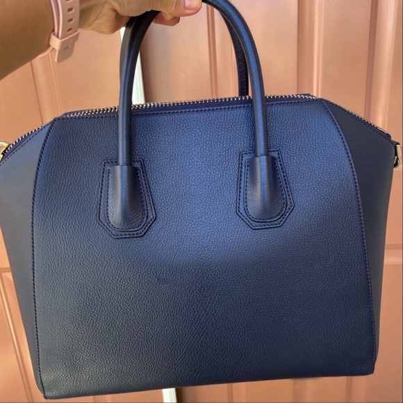 ❌SOLD❌NWT Givenchy Medium Antigona Leather Satchel - Picture 16 of 16